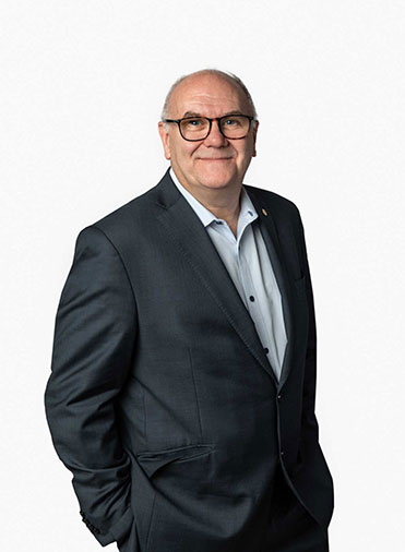 Dr Martin Cole – Chief Executive Officer 
